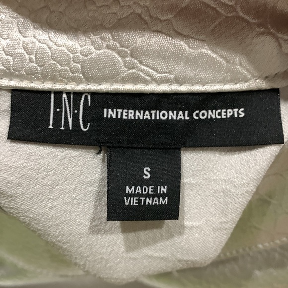 INC cold shoulder top - Picture 8 of 11